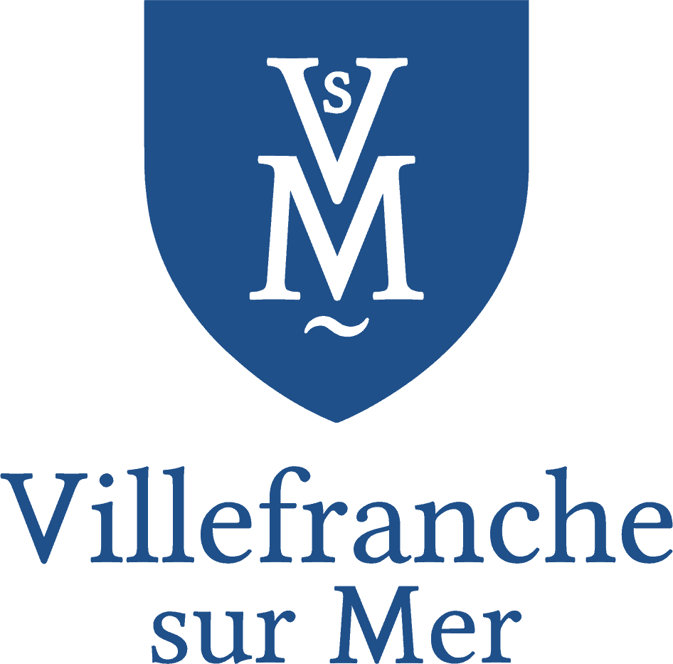 Prothèse pour amputation partielle de pied Ottobock Care Un homme portant une prothèse de pied et sa petite fille partage un moment ensemble au bord de l'eau